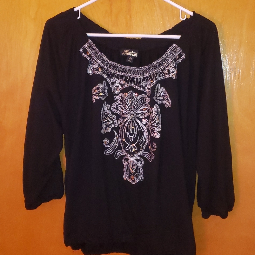 Absolutely Famous black jersey with silver white L
